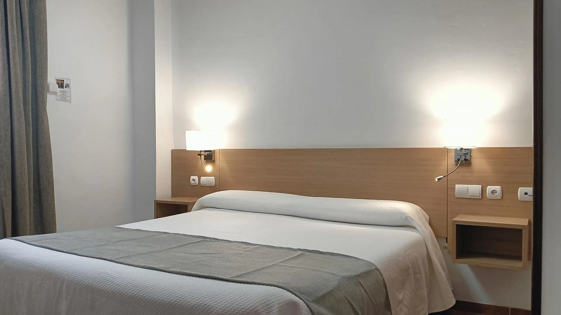 Hotel Don Paula Cordova 2*,  Spagna