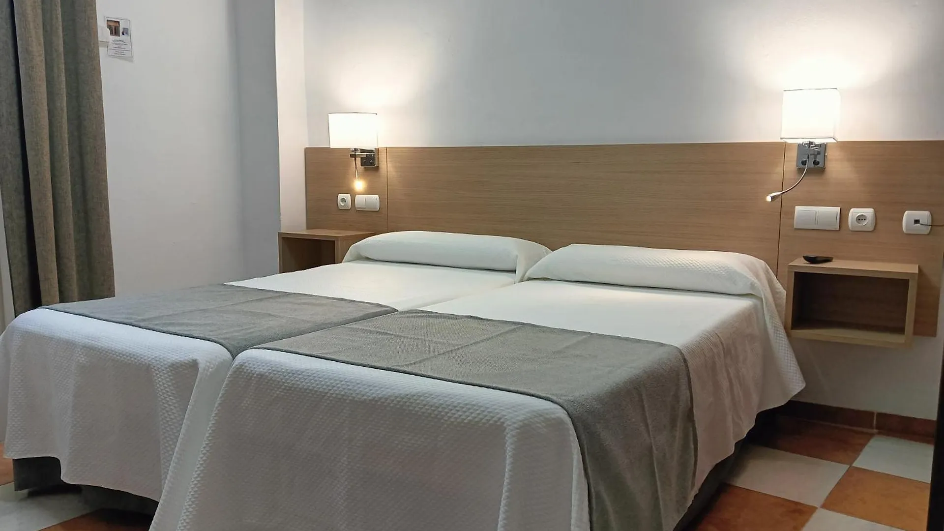 Don Paula Hotel Cordoba 2*,  Spain